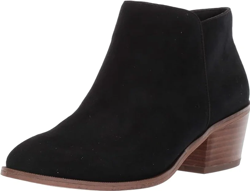block heeled boots to wear at a funeral